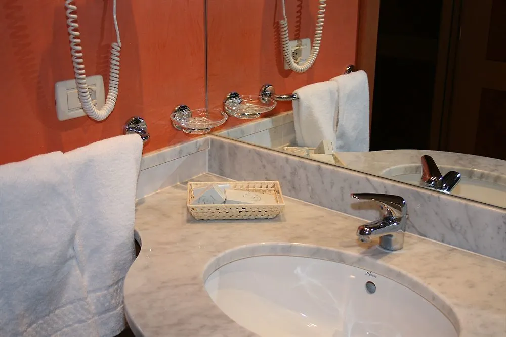 La Fonte Hotel Ome 4*,